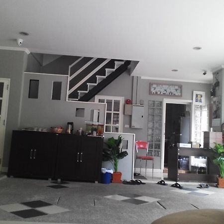 Taylor'S Guesthouse Hua Hin Eksteriør bilde